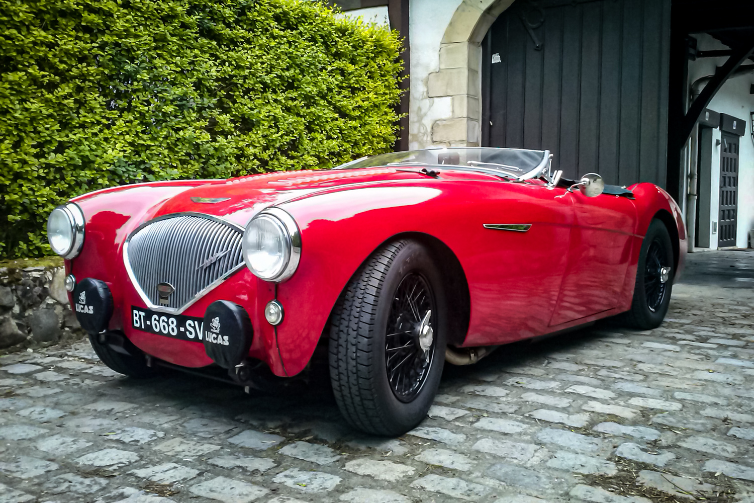 Les Voitures Anciennes de nos Lecteurs : l&rsquo;Austin Healey 100/4 de Michel