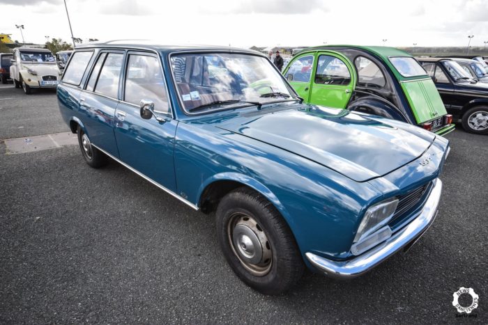 Peugeot 504 Break 2- Peugeot 504