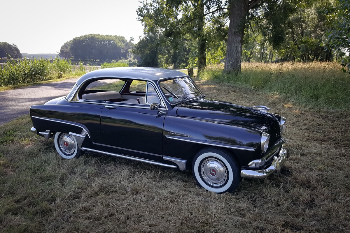 Les Voitures Anciennes de nos Lecteurs : la Simca Aronde Grand Large d&rsquo;Anthony et Aurélie