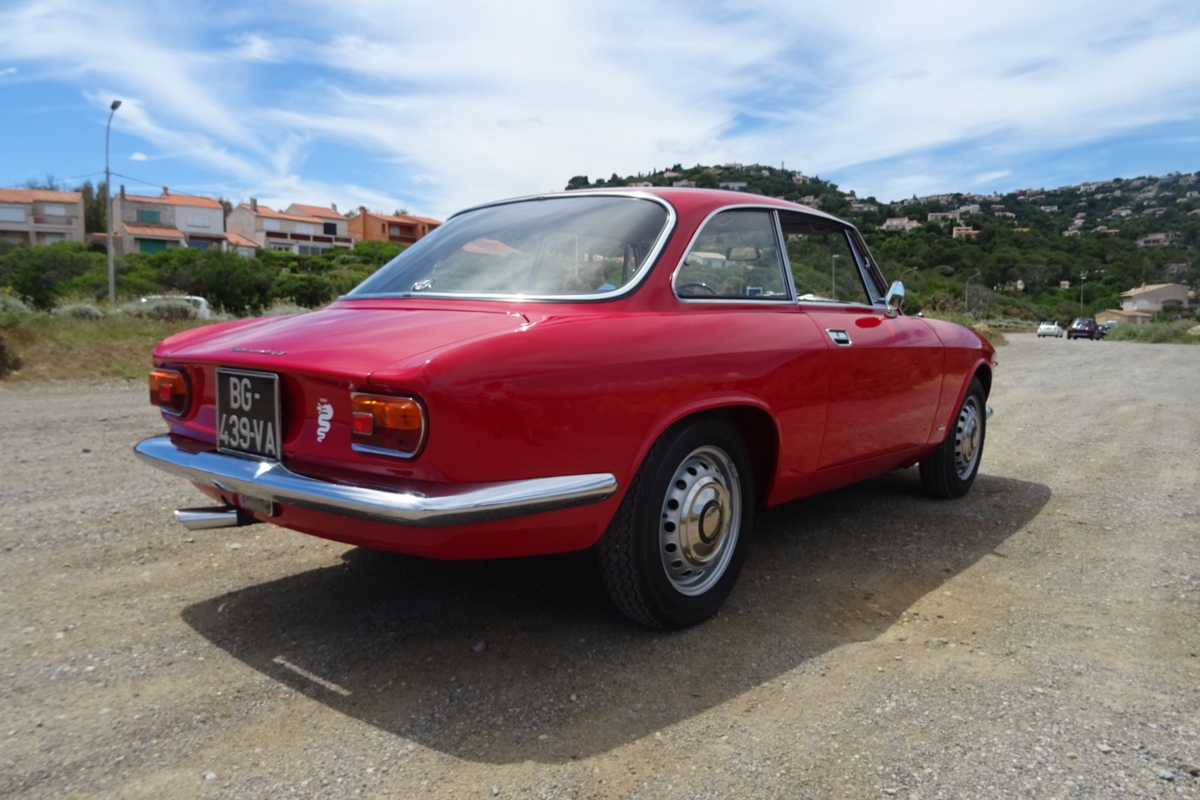 Les autos de nos Lecteurs : la Giulia Sprint GT de Laurent
