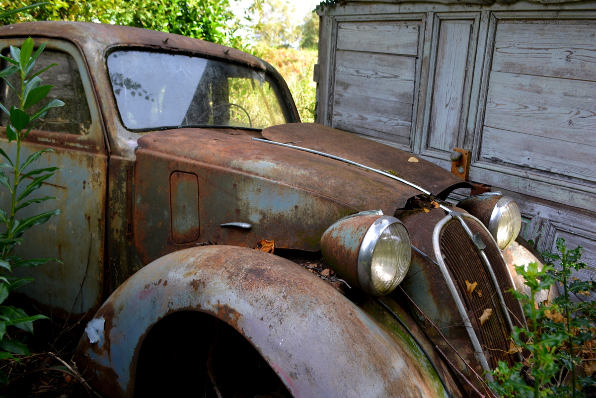 Nos Anciennes Abandonnées : une Simca 8 sur les traces d&rsquo;un poète