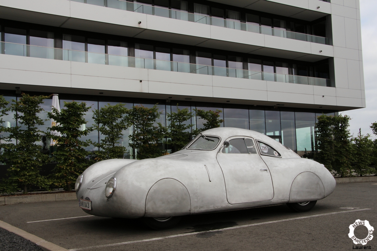 Vue dans la Rue, une Porsche Type 64 !