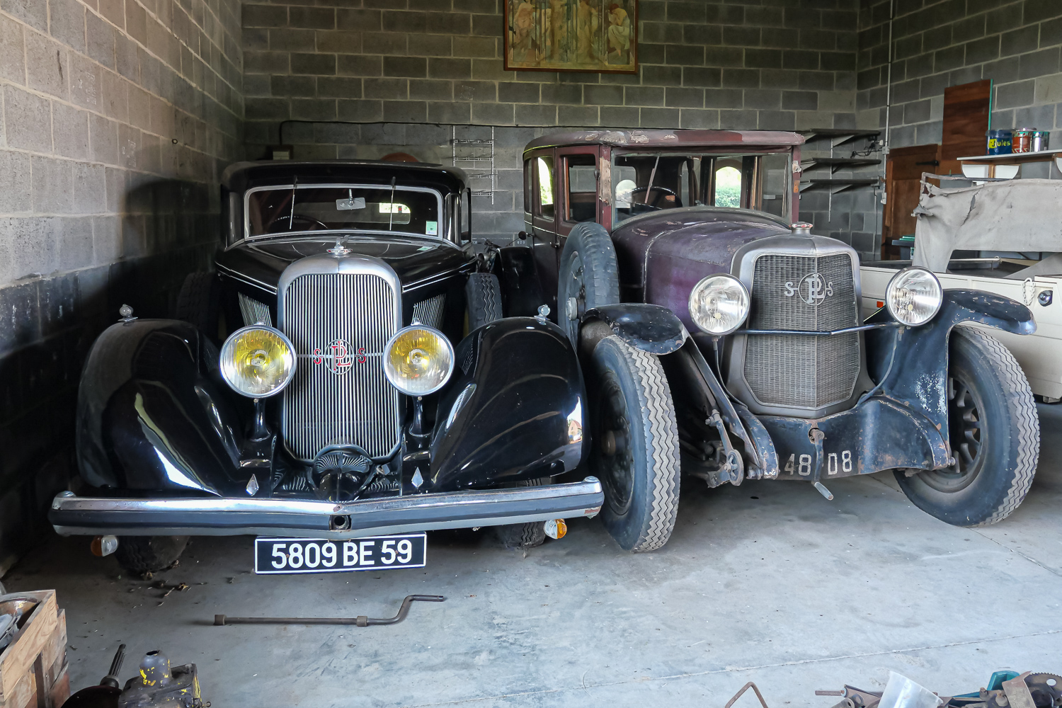 Panhard, Simca et autres curiosités, sorties de granges et bientôt aux enchères