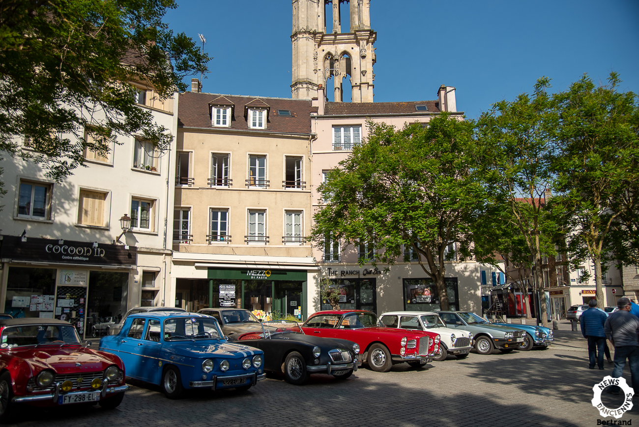 Rassemblement de Mantes, ça déborde place Saint-Maclou !