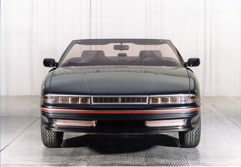 Concepts et Études, ép. 23 : Lincoln by Vignale, le chainon manquant