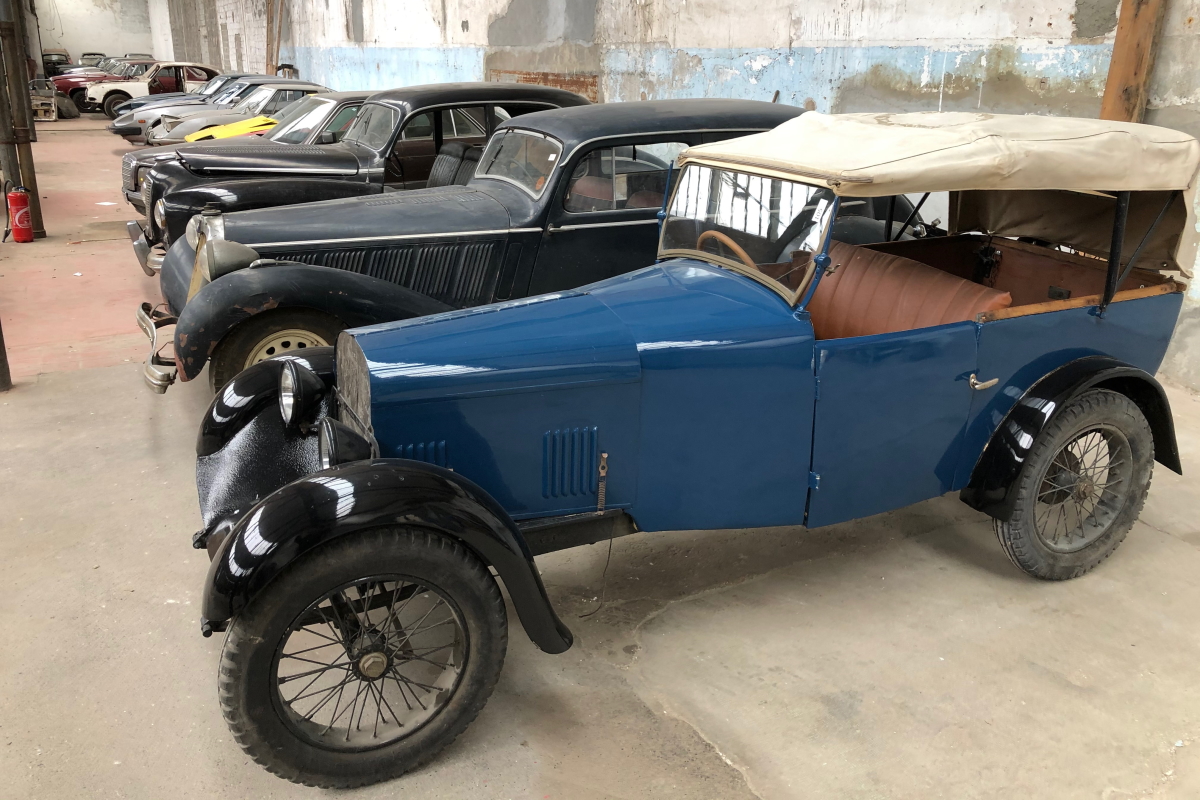 Carton plein pour la collection de 130 autos vendue à Grenoble