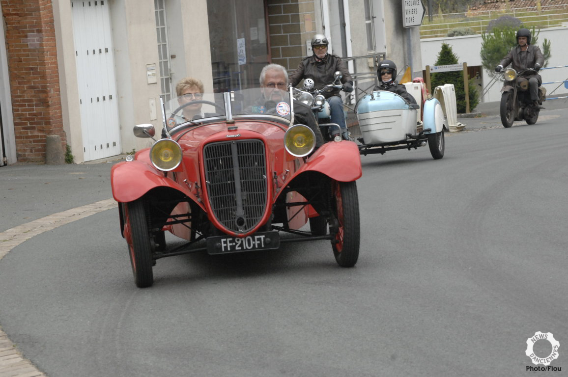 Une Balade Rétro du Puy-Notre-Dame au lieu du Grand Prix