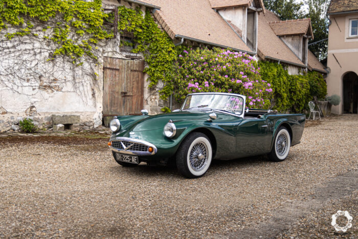 Daimler SP250 par News dAnciennes c-