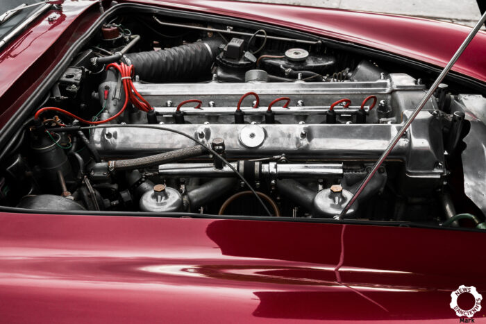Aston Martin DB4 par Mark pour News dAnciennes 19- Aston Martin DB4