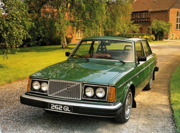 Volvo 262 GL- Volvo 262C