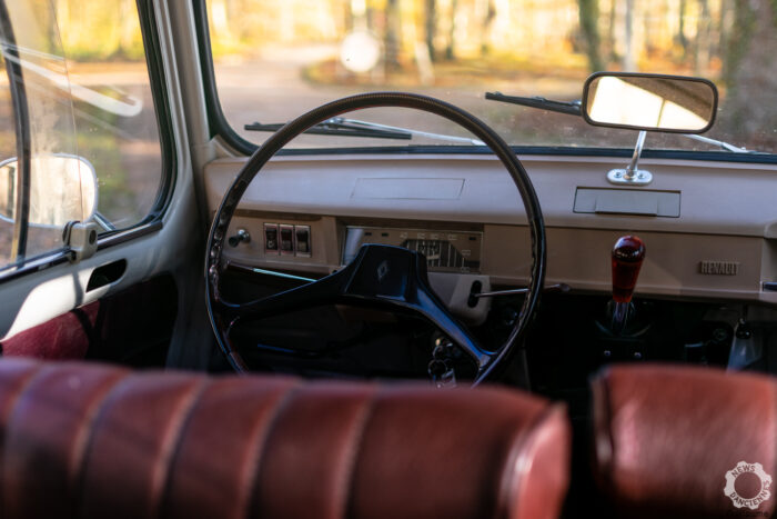 Renault 4L par Guillaume pour News dAnciennes 3- Renault 4L
