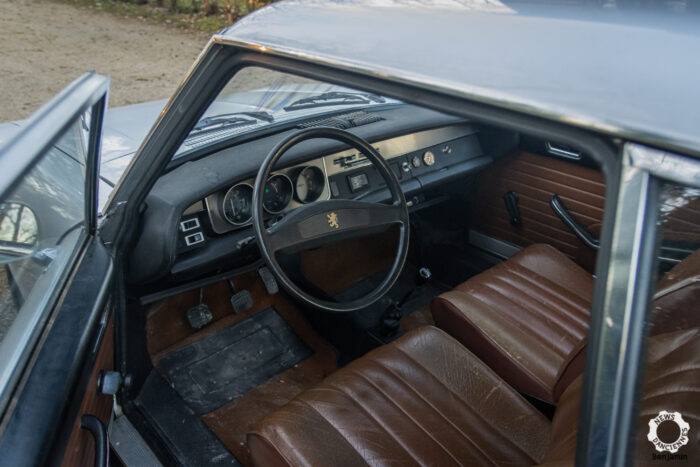 Peugeot 304 S Coupe Interieur Par News dAnciennes 6 1- Rallye des Routes de Sologne