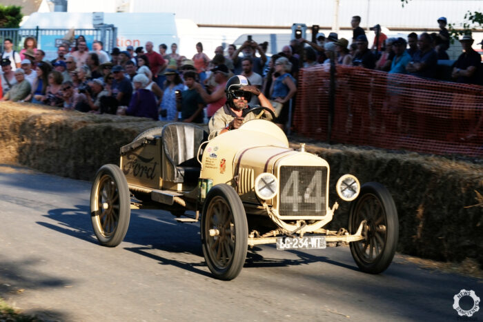 Grand Prix Retro Puy Notre Dame 2022 samedi Thibaut News dAnciennes 58- Grand Prix Rétro du Puy Notre Dame