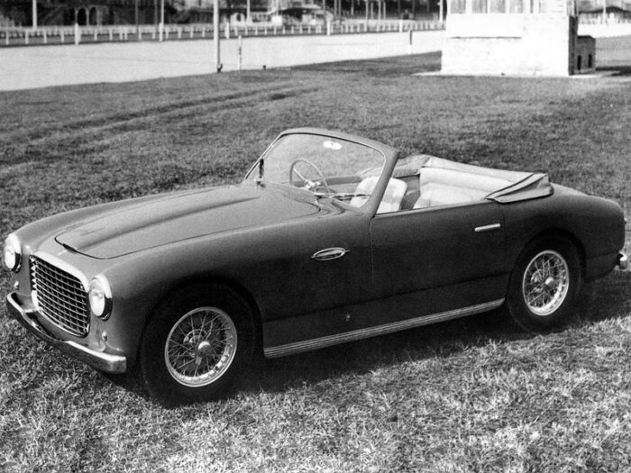 Ferrari 166 Inter Cabriolet par Bertone- Bertone