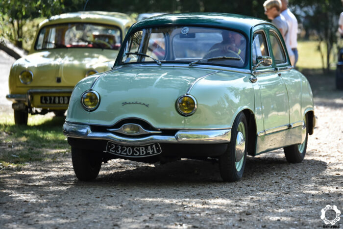 Z12 1- Panhard Dyna Z