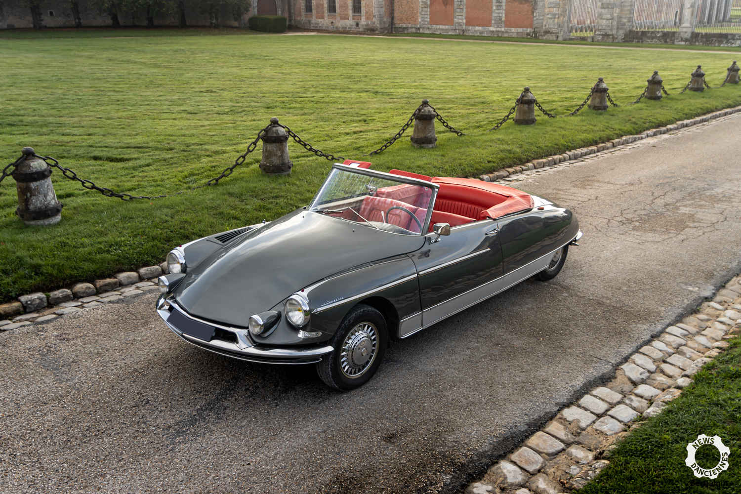 Au volant d&rsquo;une Citroën DS Cabriolet La Croisette par Chapron, plaisir rare
