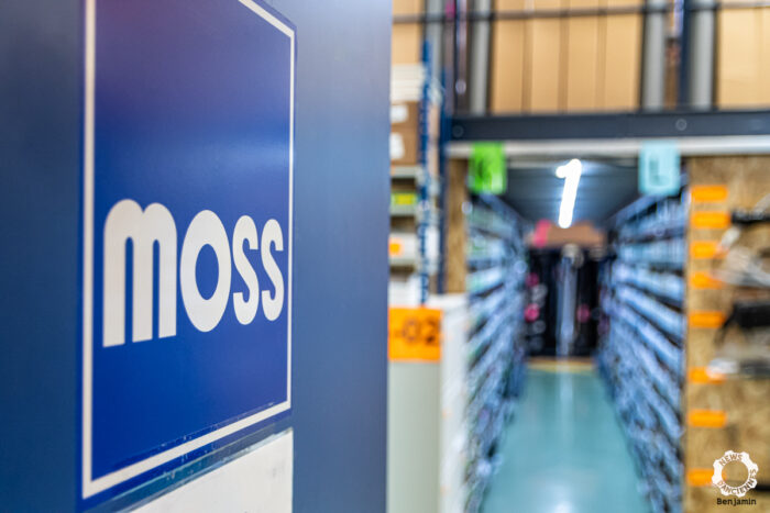 Moss Paris 74- Moss