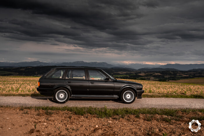 BMW 325ix Touring par Mark pour News dAnciennes 2- 325ix Touring