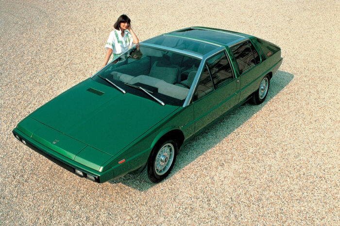 Maserati Medici par Italdesign- Italdesign