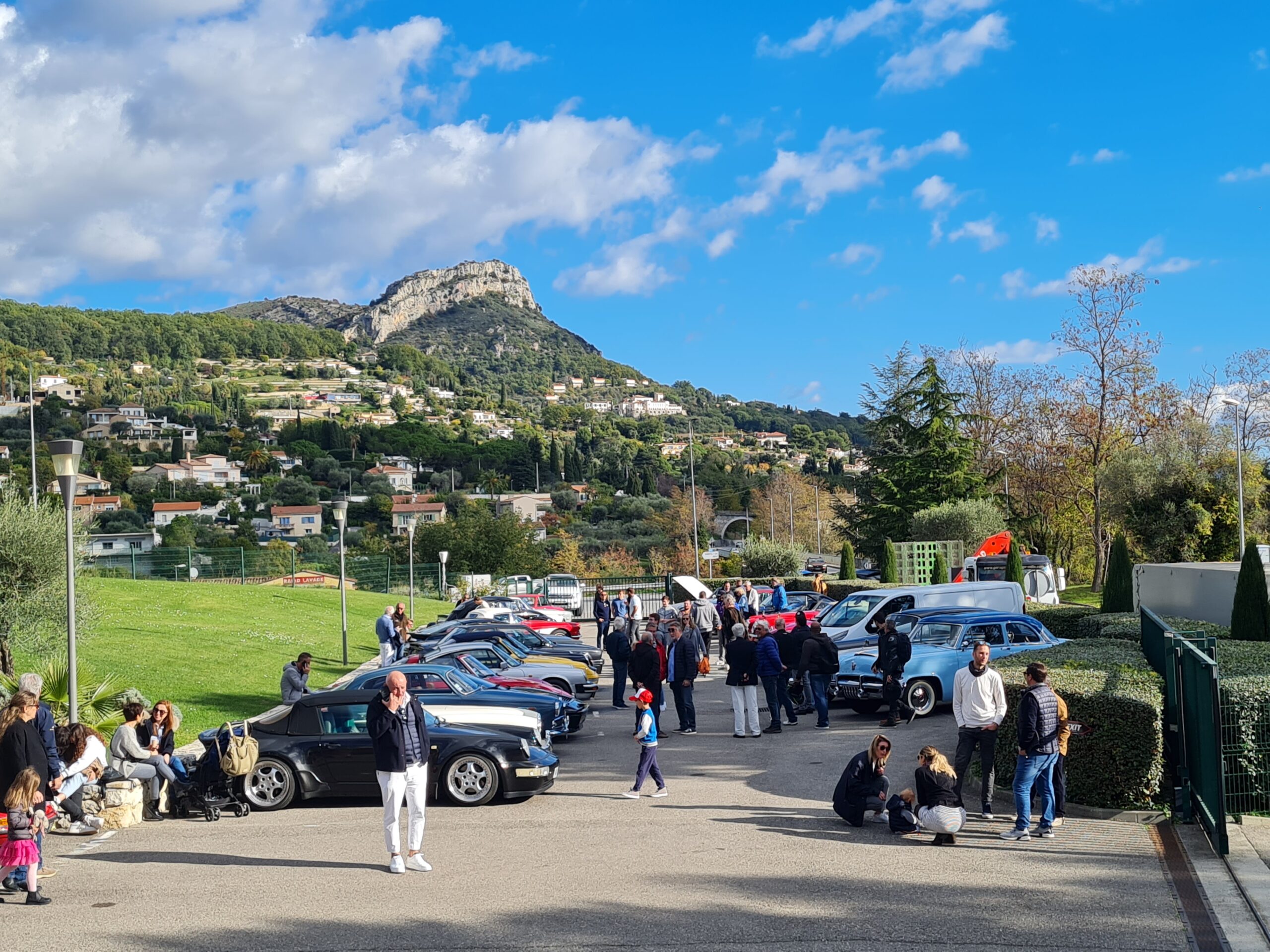 Rassemblement Car Museum Club à Vence