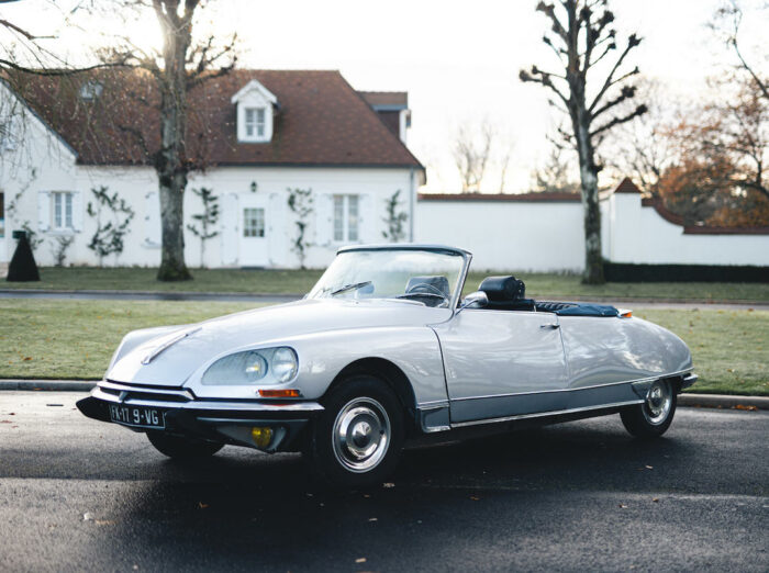 Bonhams Les Grandes Marques du Monde a Paris Citroen DS Cabriolet- Les Grandes Marques du Monde à Paris
