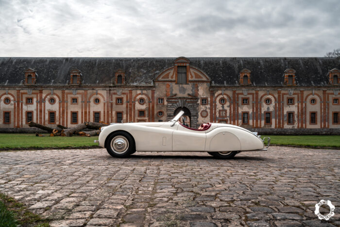 Jaguar XK120 par Mark pour News dAnciennes 1- Jaguar XK120