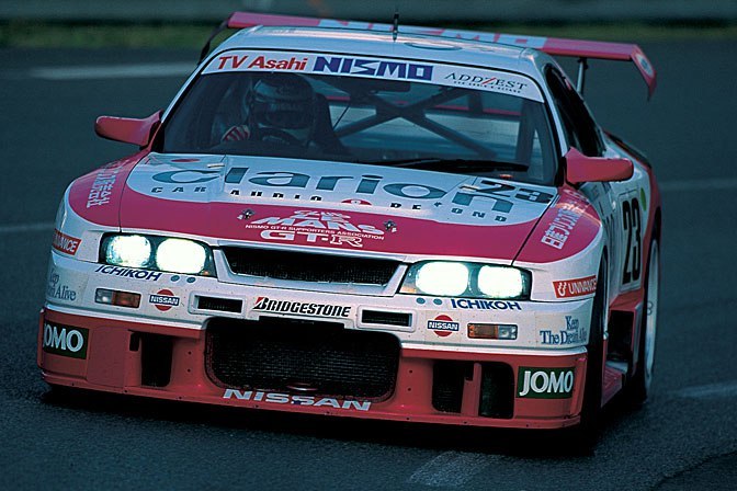 Nissan Dkyline GT R LM- Nissan R390 GT1