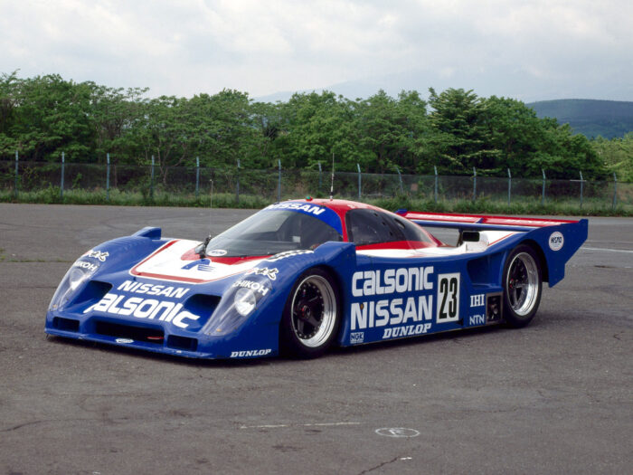 Nissan R90 CP- Nissan R390 GT1