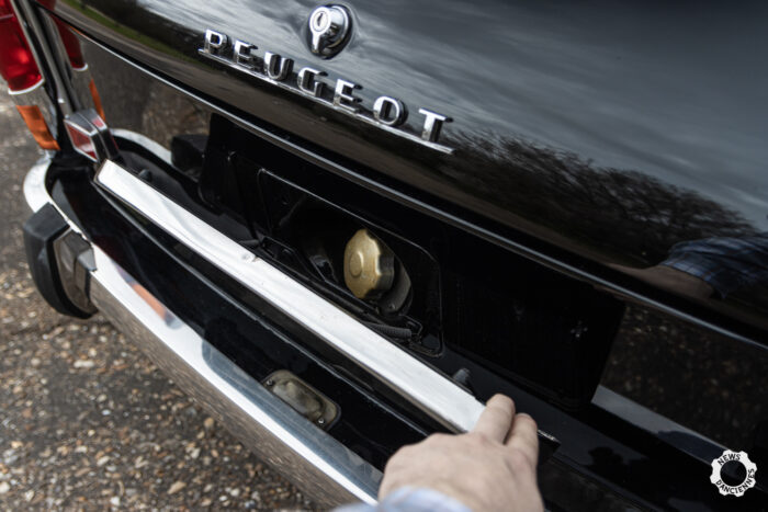Peugeot 404 par News dAnciennes 32- Peugeot 404