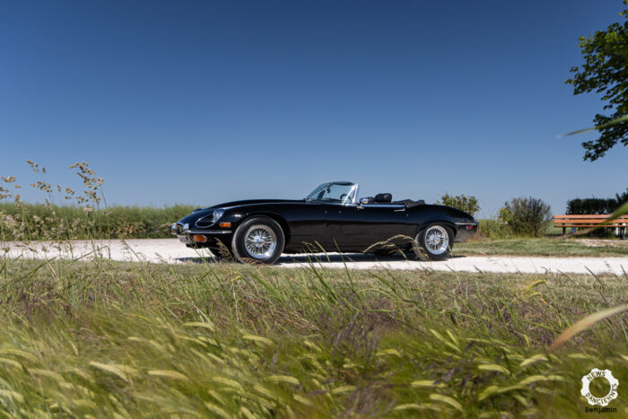 Jaguar Type E Série 3 V12 Cabriolet de profil