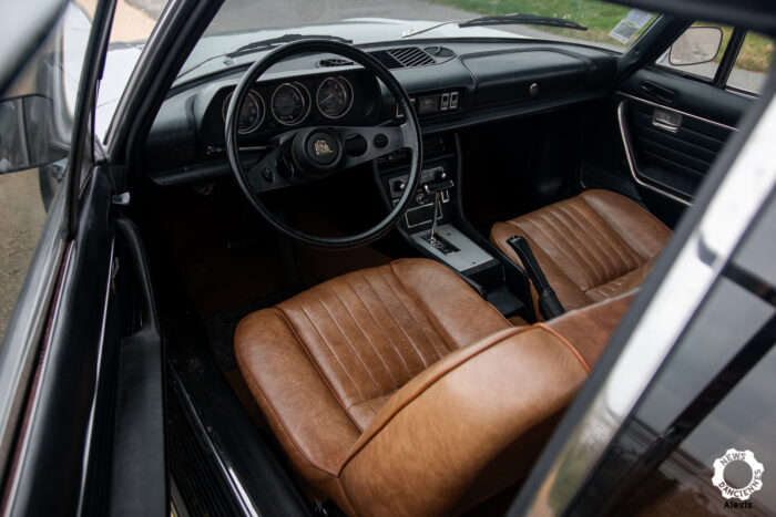 Peugeot 504 Coupe par Alexis pour News dAnciennes 11- 504 Coupé