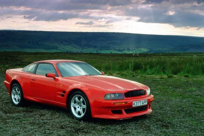 Aston Martin Vantage 12-