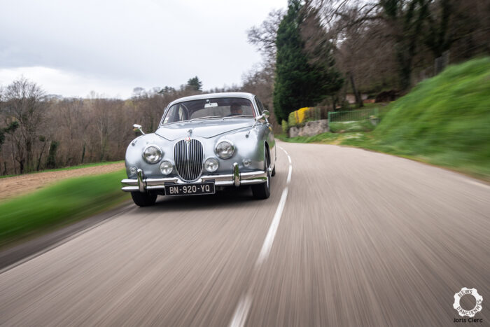 Jaguar MkII 3.8 par Joris Clerc pour News dAnciennes 32-