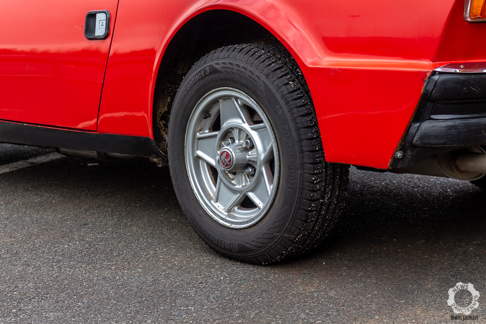 Bien vérifier l&rsquo;état des pneus sur une voiture ancienne