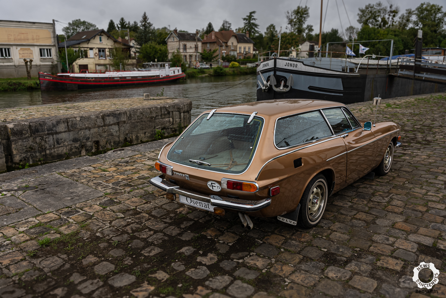 Essai d&rsquo;une Volvo P1800ES, audacieuse et classique à la fois