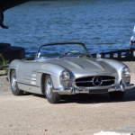 Automobiles sur les Champs