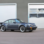 Automobiles sur les Champs Porsche 930 Turbo-