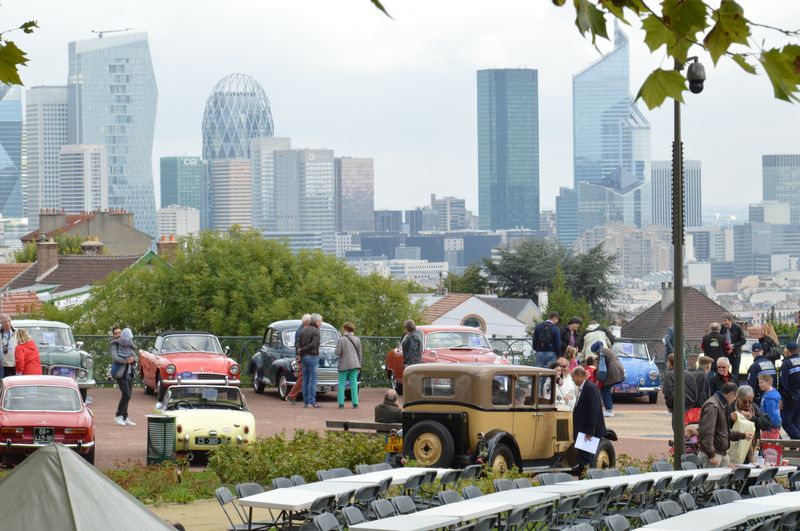 Retour à Suresnes Auto Rétro