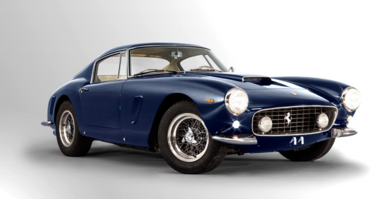 Premier aperçu de la vente Artcurial de Retromobile