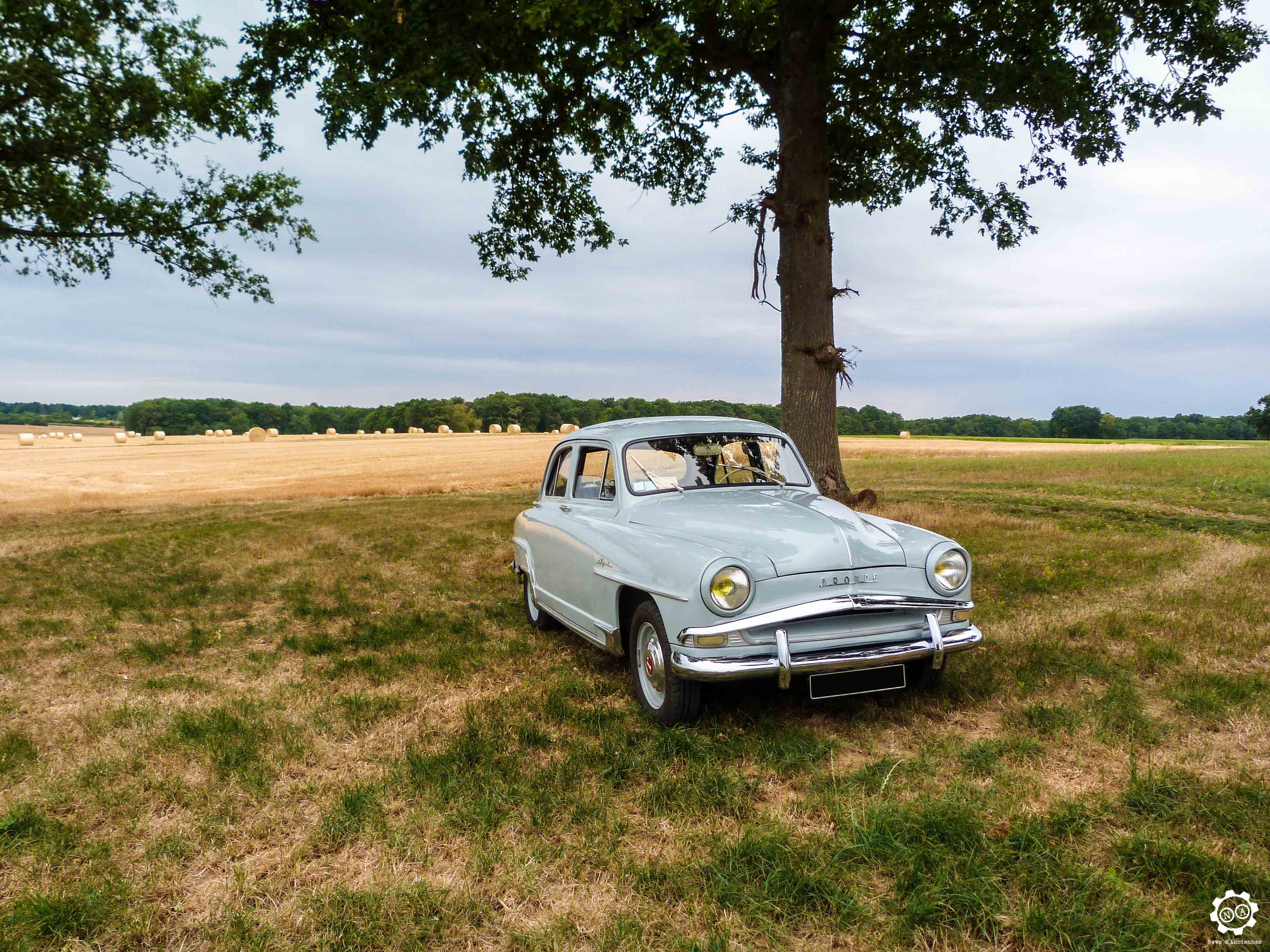 Nouvelle vidéo : Simca Aronde