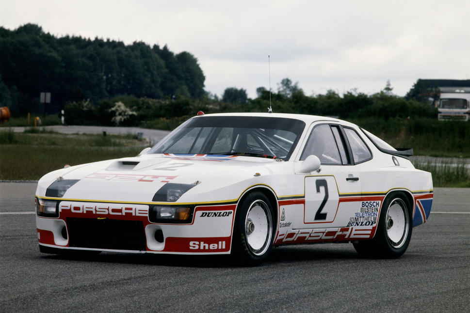 Une Porsche 924 un peu spéciale entame sa restauration